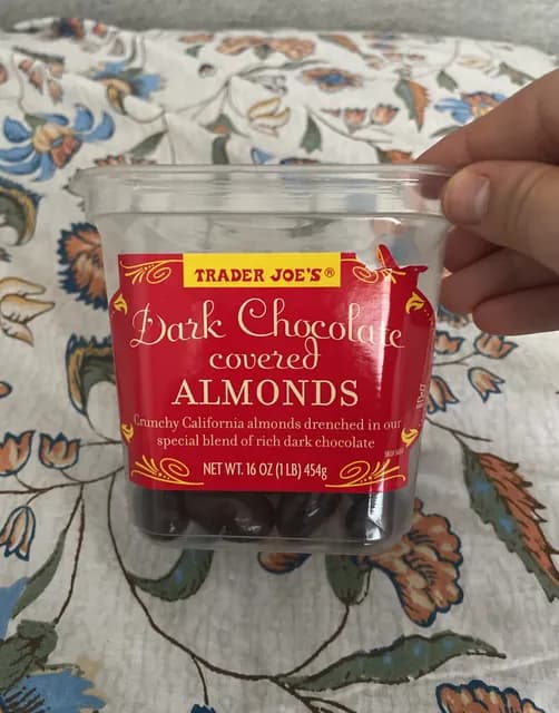 Is it Gelatin free? Trader Joe's Dark Chocolate Covered Almonds