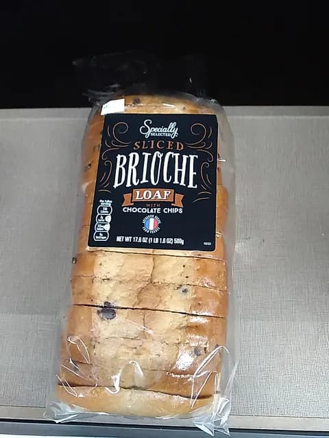 Is it Milk Free? Specially Selected Sliced Brioche Loaf With Chocolate Chips