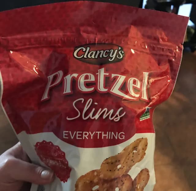 Is it Low Histamine? Clancy's Everything Pretzel Slims