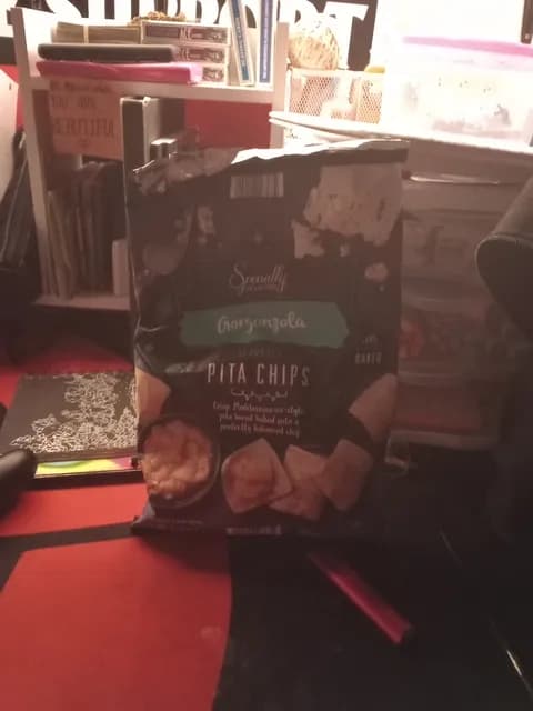 Is it Gelatin free? Specially Selected Gorgonzola Flavored Pita Chips